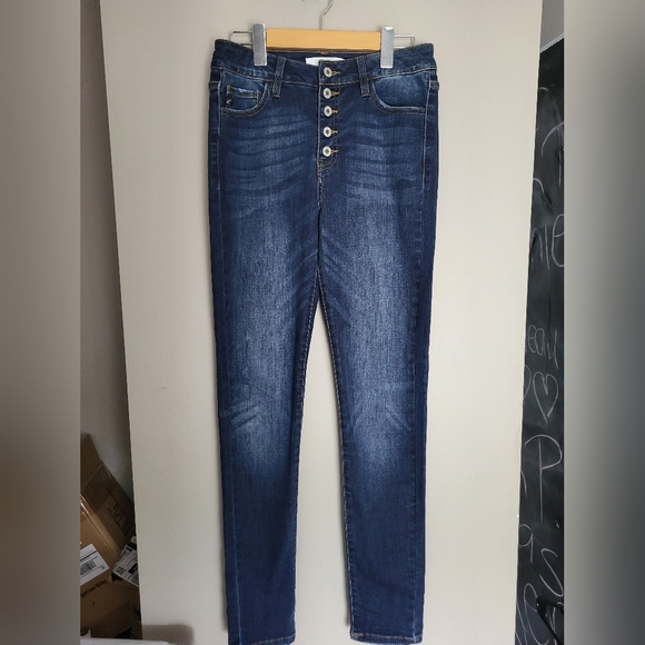 KanCan Women Jeans , Botton Fly, Size 7 (27x30) - Picture 4 of 6